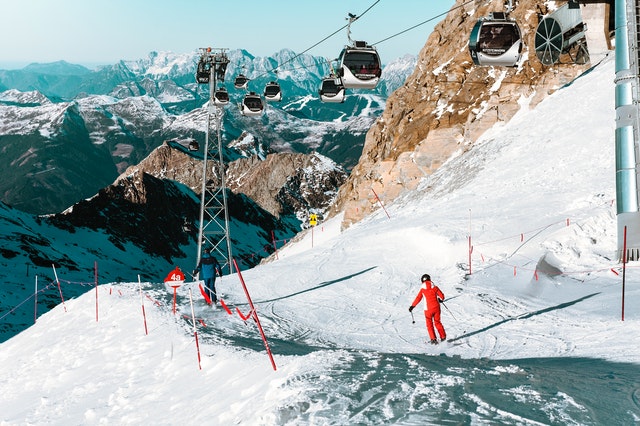 Wyjazd narciarski dla miłośników sportu